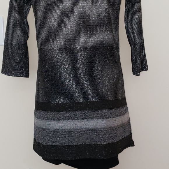 White House Black Market Metallic Silver Top - Picture 12 of 14